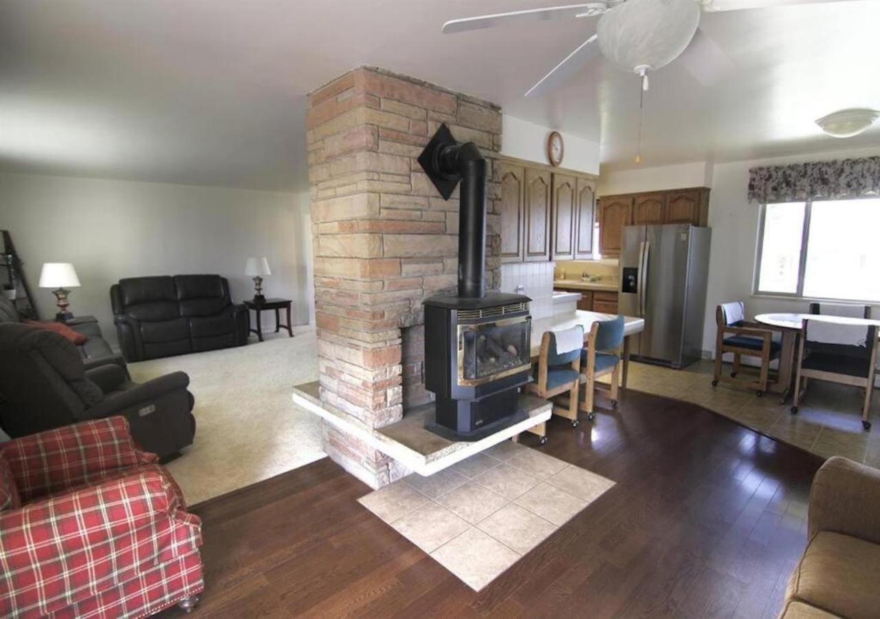Horsehead Haven In Monticello Villa Exterior photo